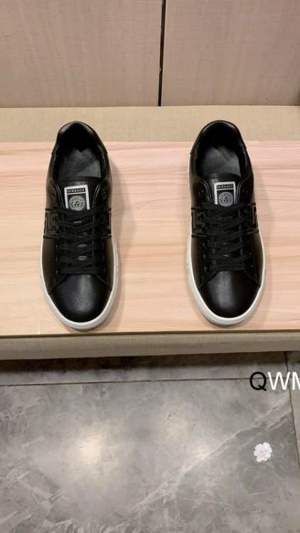 Picture of Versace Shoes _SKUVersacesz38-45WM110320443